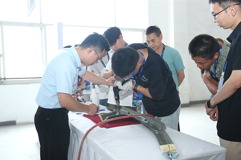 鉑銳助力-2025一汽-大?鈑眾?噴客戶服務(wù)節(jié)-重慶站 (6)