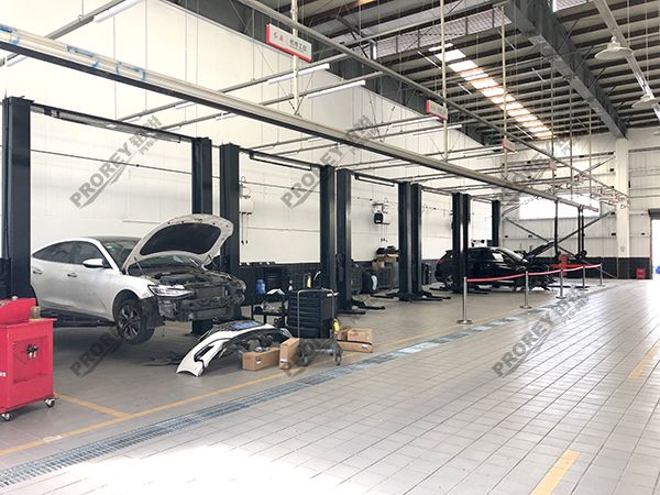 江蘇紅旗4S店-江陰市紅旗-機(jī)修車(chē)間