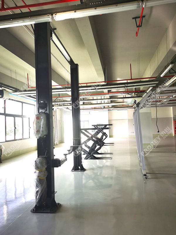 陜西沃爾沃4S店-陜西新世紀(jì)建設(shè)投資集團(tuán)3