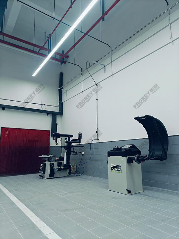 上海鴻蒙智行4S店-上海吾界汽車銷售服務有限公司 (8)