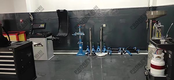 湖北嵐圖4S店-十堰宏遠(yuǎn)汽車02