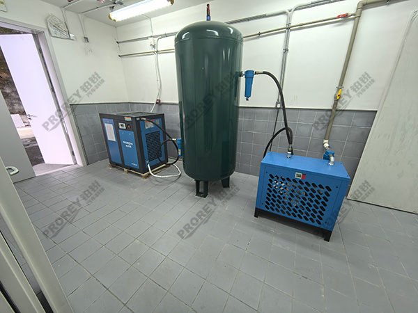 湖北鴻蒙智行4S店-宜昌建銀華界 (17)