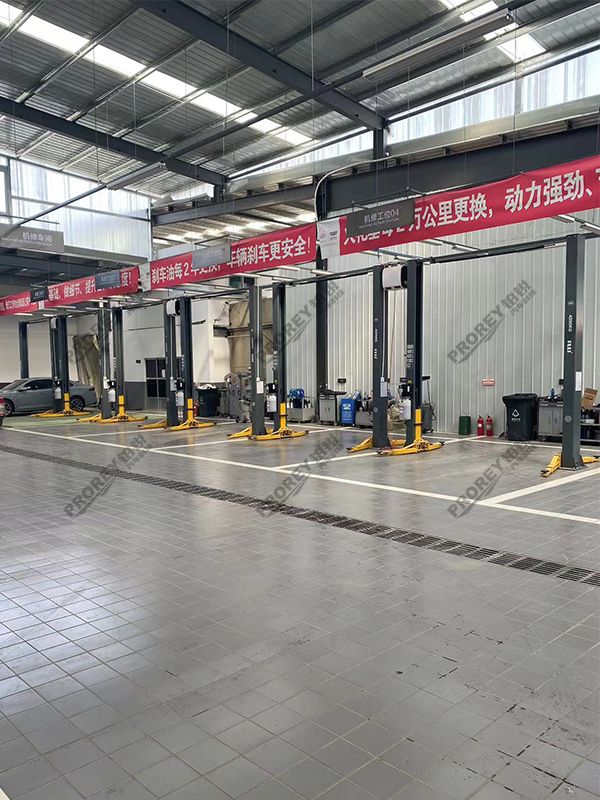 山東吉利4S店-濟(jì)南帝豪PULI龍門舉升機(jī)2