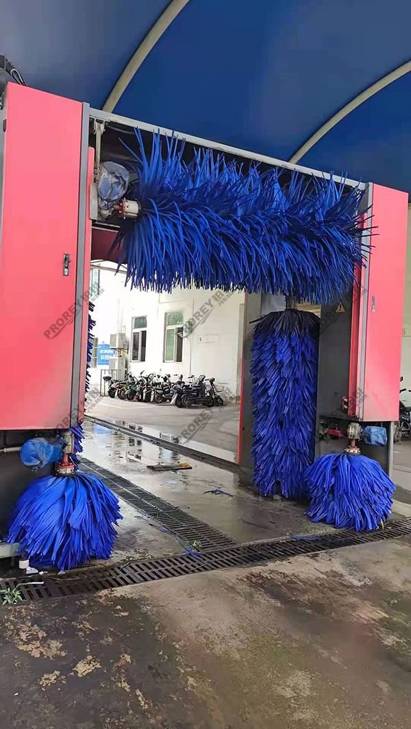 湖北上汽大眾4S店-武漢匯鼎汽車銷售服務(wù)有限公司-自動(dòng)洗車機(jī)3