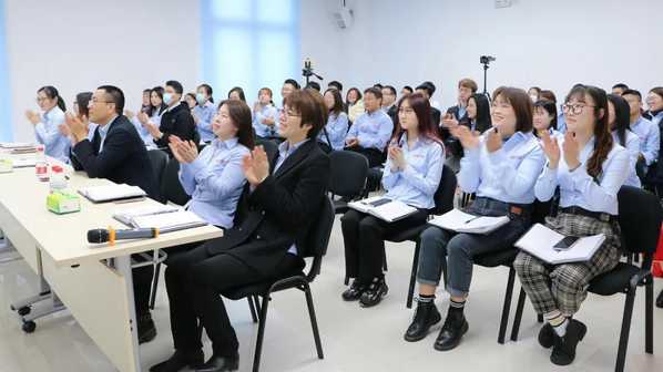 “數(shù)字化 創(chuàng)新篇”—鉑銳汽車科技年終總結暨表彰大會