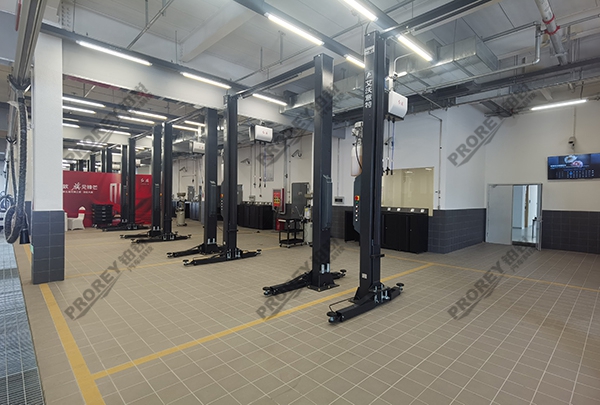 河南紅旗4S店-鄭州中牟博行大展紅旗 (7)