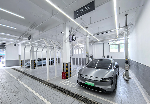 湖北鴻蒙智行4S店-武漢建銀華城 (7)