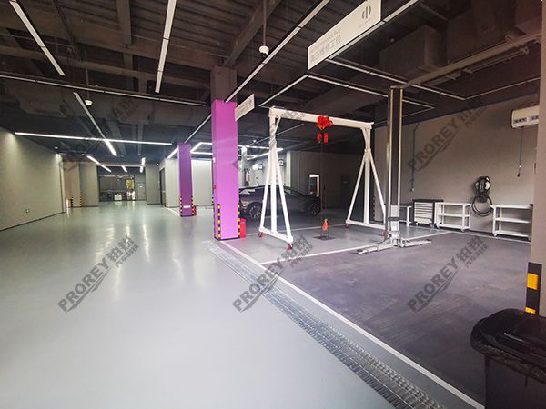 陜西高合4S店-西安華人運(yùn)通-機(jī)修車間1