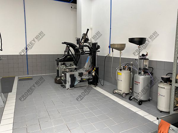 海南哪吒汽車4S店-海南海口直營店4