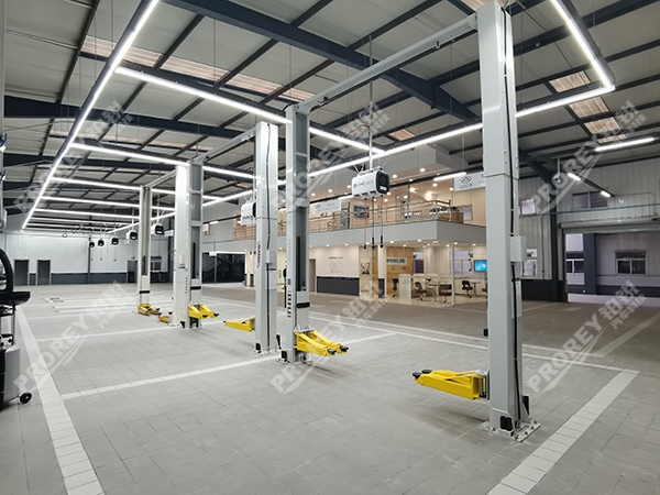 河北大通4S店-河北康蓉汽車貿(mào)易有限公司3