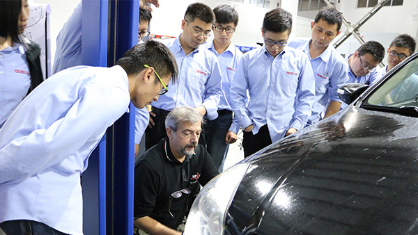 鉑銳汽車科技-培訓(xùn)-2