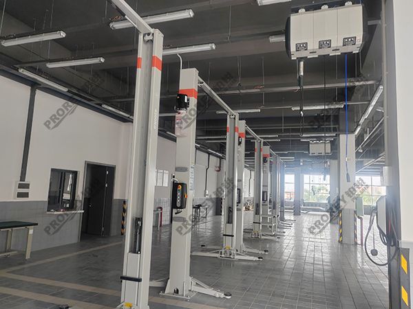 海南極氪4S店-海南極氪家龍門舉升機(jī)