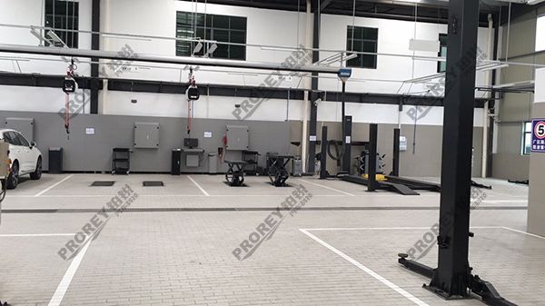 湖南沃爾沃4S店-益陽眾沃-機(jī)修車間1