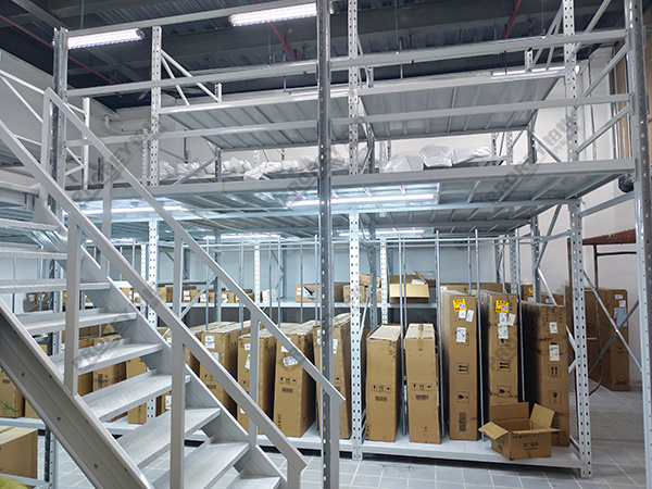 廣東鴻蒙智行4S店-廣東恒邁汽車服務(wù)管理有限公司 (17)