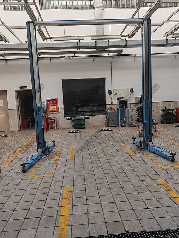 路斯霸龍門舉升機山東雷克薩斯4S店 -煙臺錦繡世泰雷克薩斯-(3)