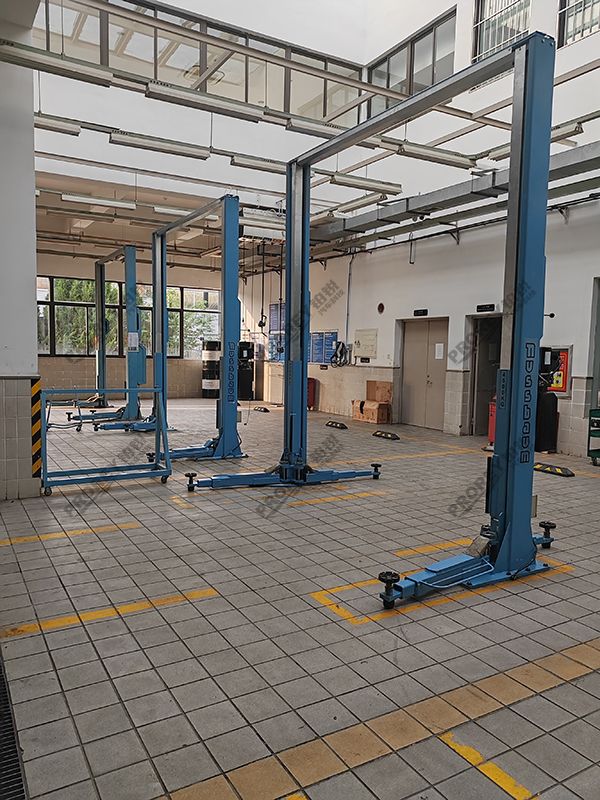 山東雷克薩斯4S店 -煙臺錦繡世泰雷克薩斯路斯霸龍門舉升機-(2)