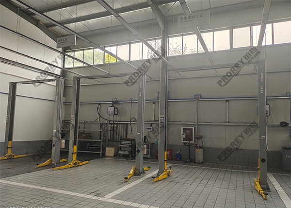 浙江哪吒4S店-杭州創(chuàng)享汽車 (2)