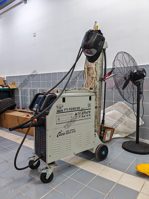 上海極氪4S店-上海東悅汽車(chē)銷(xiāo)售服務(wù)有限公司 (4)