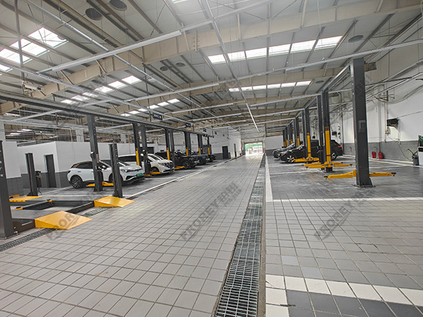 廣東方程豹4S店-佛山利興 (2)