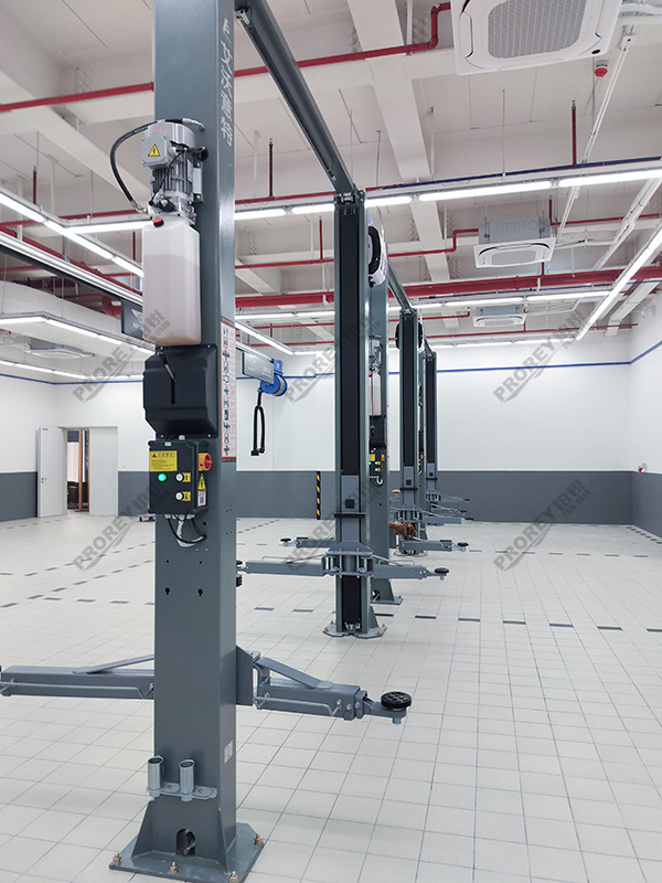 海南賓利4S店-海南環(huán)賓汽車(chē)服務(wù)有限公司 (3)