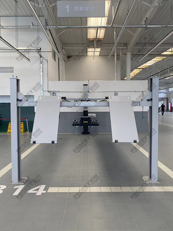 山東AITO4S店-濟(jì)南大友中意泰達(dá)四柱