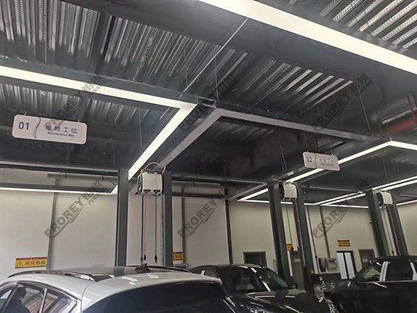 廣東利泰極狐4S店-佛山南莊利泰極狐中心-機(jī)修車(chē)間01