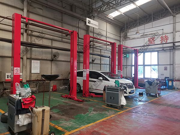 北京東風(fēng)本田4S店-北京鴻粵田-機(jī)修車間4